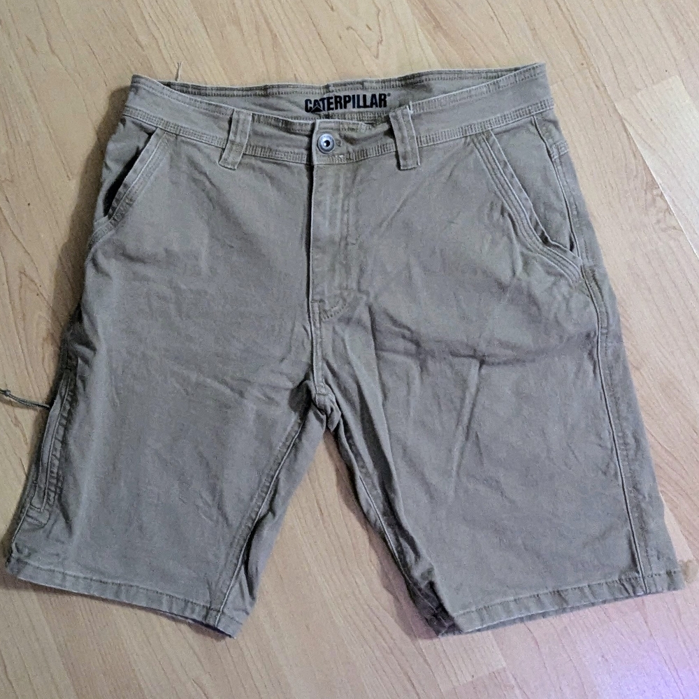Caterpillar Men's Tan Shorts